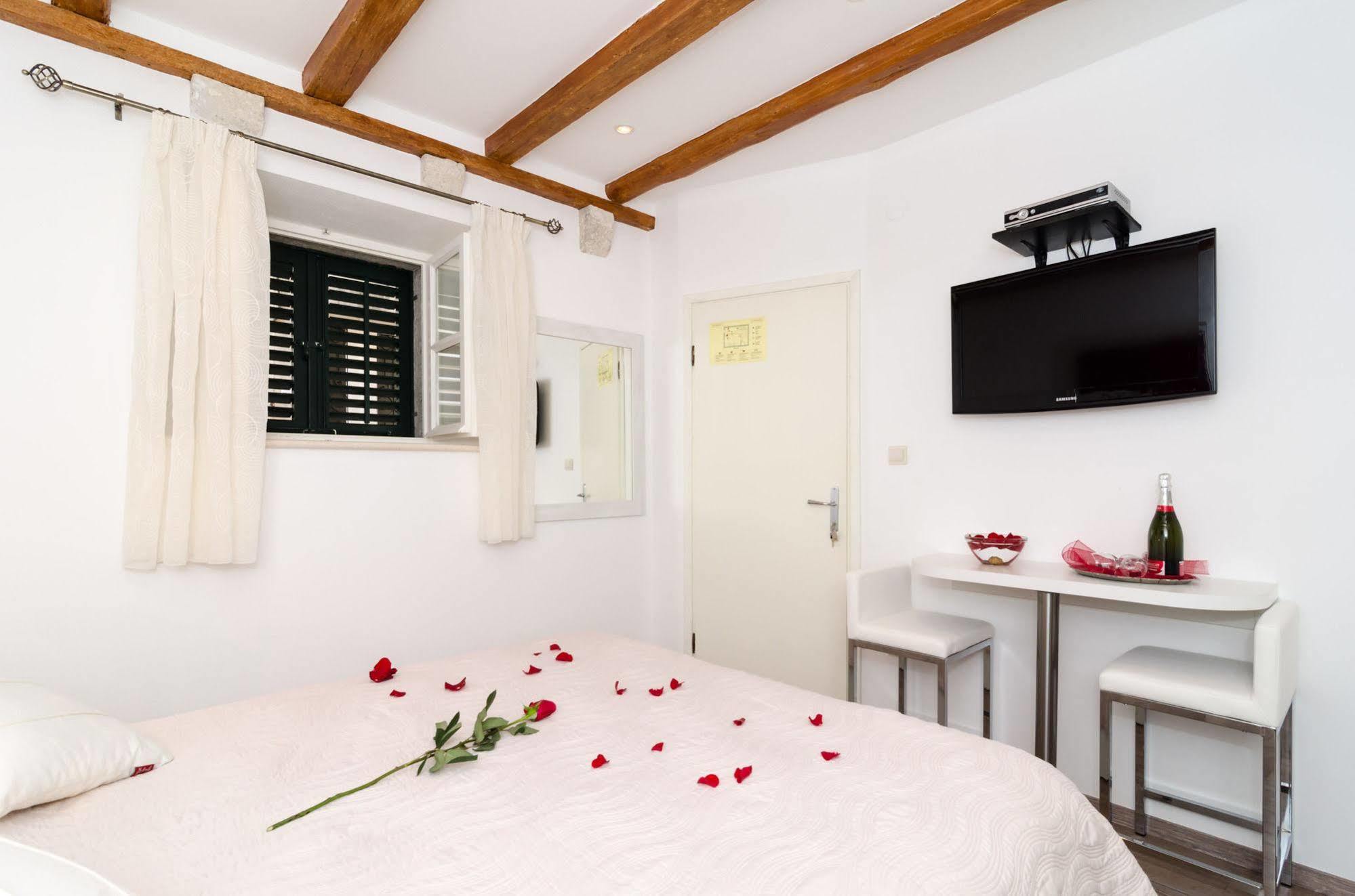 Apartments Raic Dubrovnik Bagian luar foto